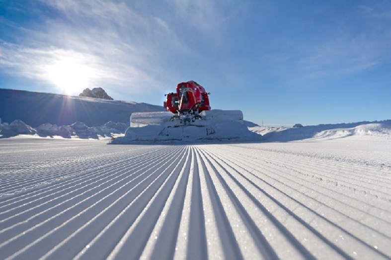 SNOW GROOMER EXPERIENCE